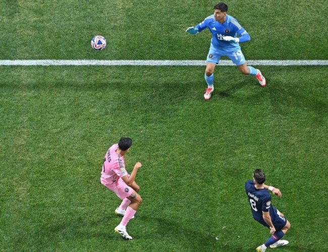 PSG áp đảo Inter Miami với chiến thắng 4-0, Messi mờ nhạt